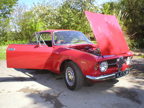 1969 Alfa Romeo GT Junior 1300 Scalino Doors Open