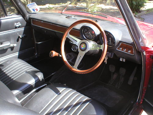 1969 Alfa Romeo GT Junior 1300 Scalino Front Interior Dashboard Steering Wheel
