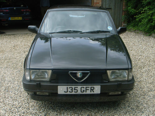 1991 Alfa Romeo 75 2.0 Twin Spark LE Front