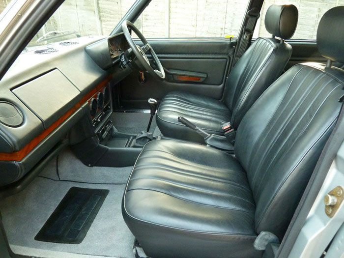 1978 Alfa Romeo Alfetta 2000 Front Interior