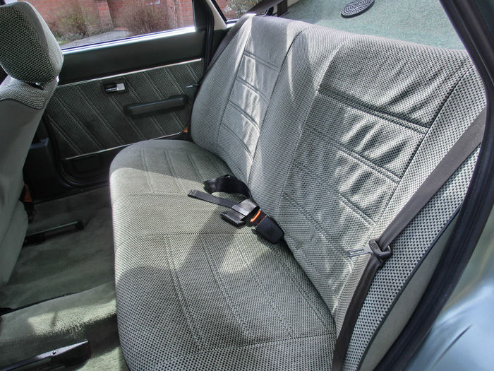 1984 Audi 80 1.8 GL Rear Interior
