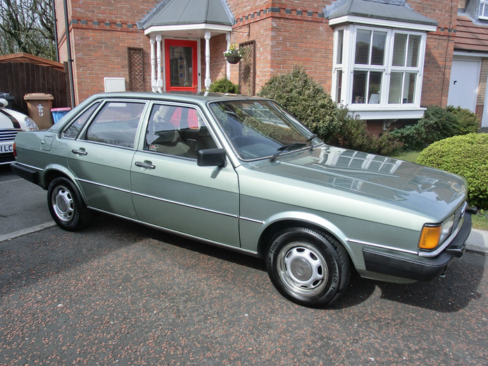 1984 Audi 80 1.8 GL Right Side