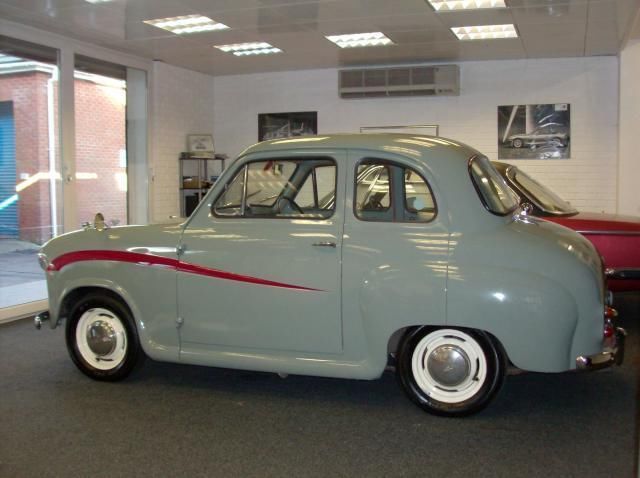 1958 Austin A35 Side