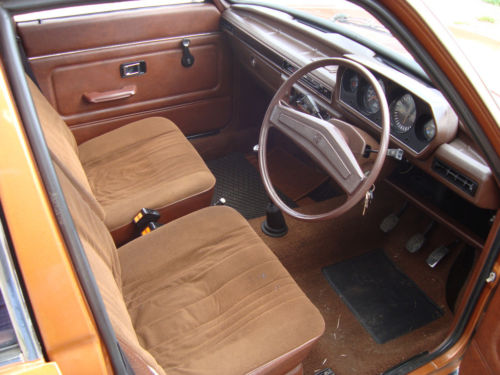 1977 austin allegro 1500 sdl bronze interior