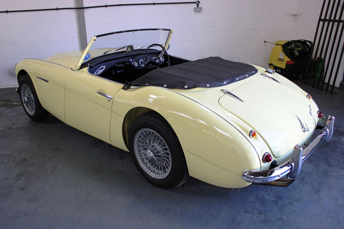 1957 Austin Healey 100-6 BN4 4