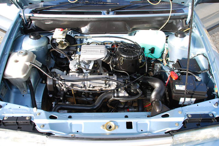 1986 austin maestro 1.6l engine bay