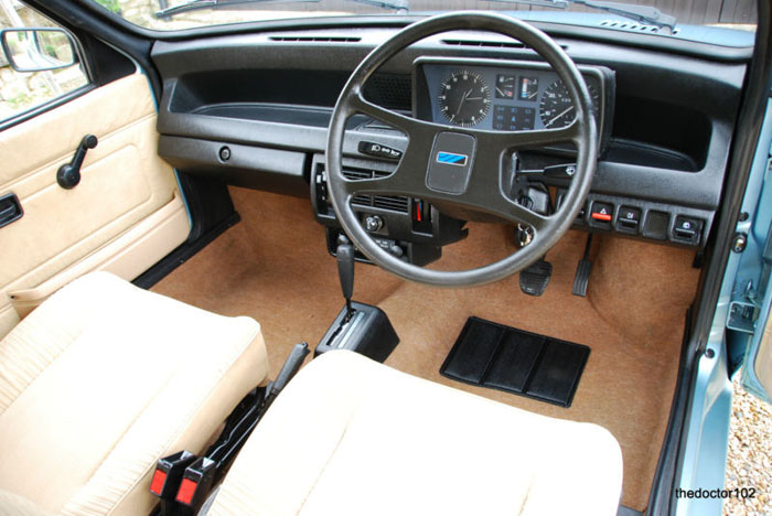 1981 mk1 austin mini metro 1.3 automatic interior 3