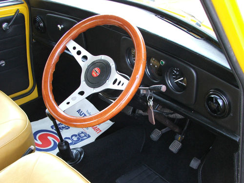 1970 Austin Mini 1275 GT Clubman Dashboard Steering Wheel