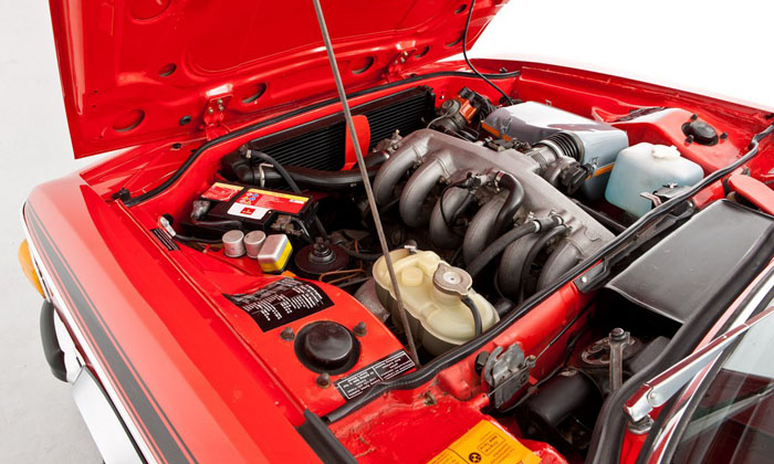 1973 bmw 3.0 csl verona red engine bay 1