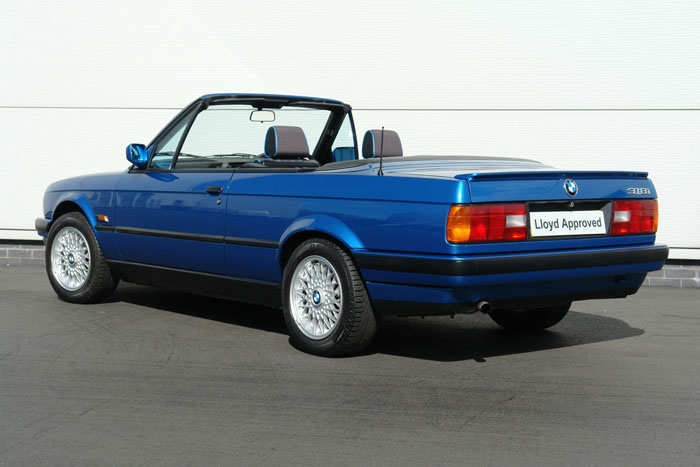1992 BMW E30 318i Design Edition Convertible 4