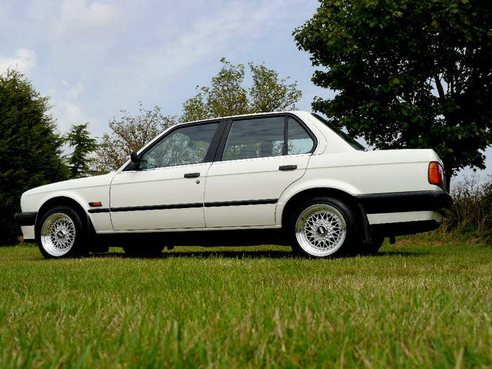 1990 BMW E30 320i 5