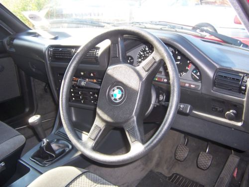 1985 BMW E30 323i Dashboard Steering Wheel