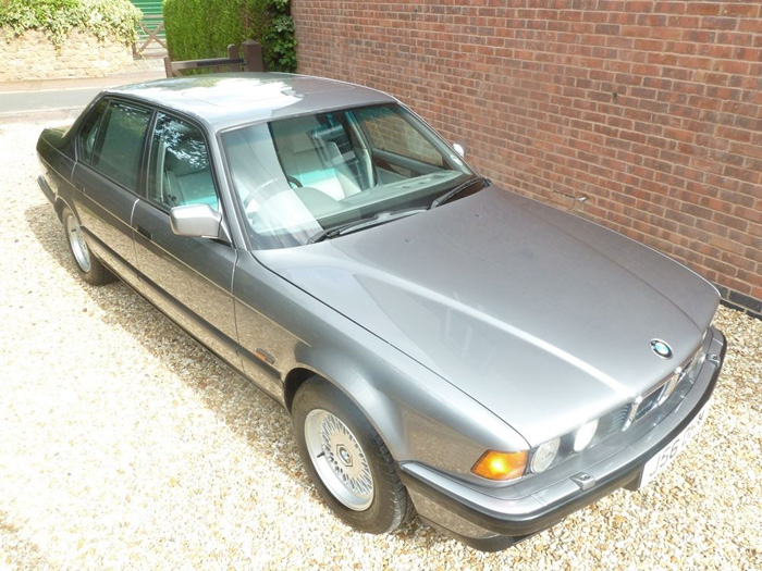 1992 BMW E32 750iL 1