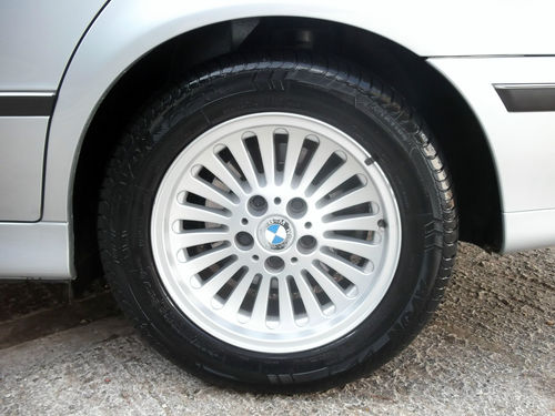 1997 BMW E39 523 2.5 SE Wheel