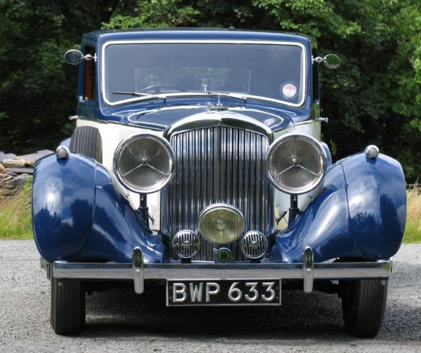 1938 bentley 4.25 litre park ward pillarless saloon 2