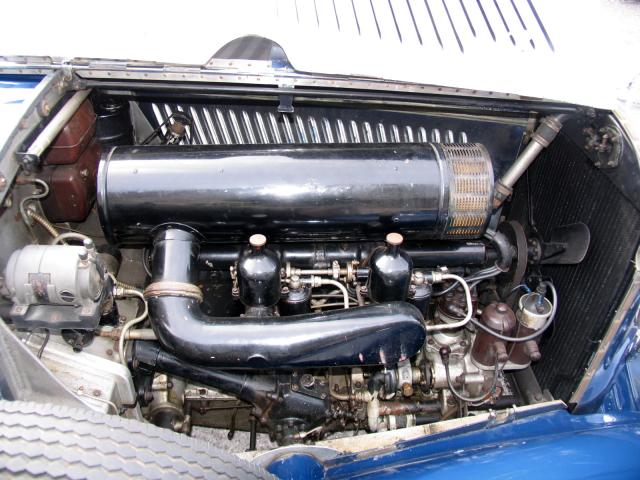1938 bentley 4.25 litre park ward pillarless saloon engine bay 2