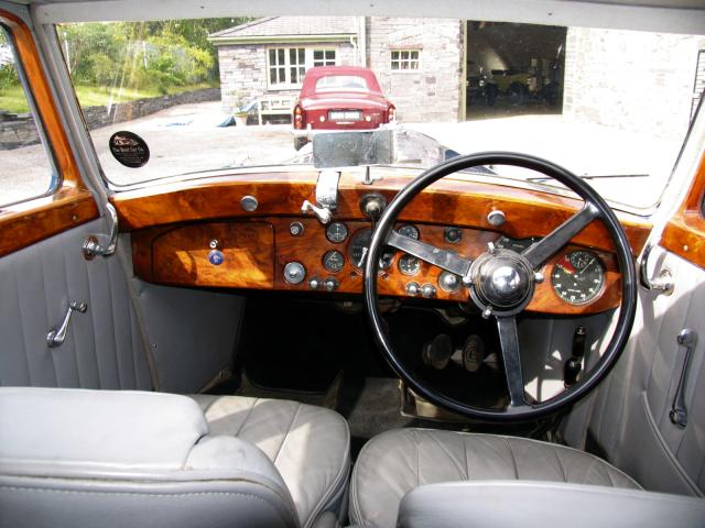 1938 bentley 4.25 litre park ward pillarless saloon interior 1