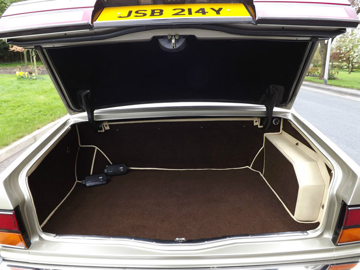 1983 Bentley Mulsanne Turbo Boot