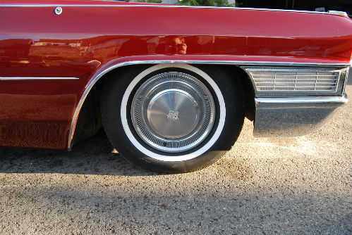 1965 Cadillac Deville Sedan 429 ci 7 Litre Wheel