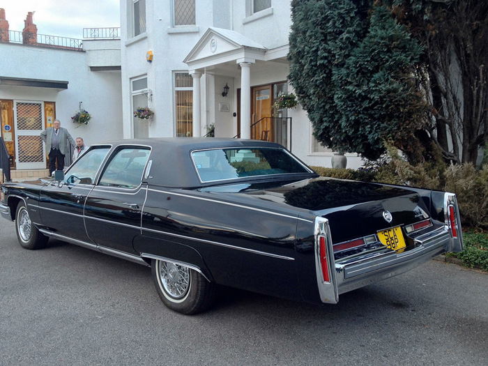 1976 Cadillac Fleetwood Brougham Sedan 8.2 V8 4