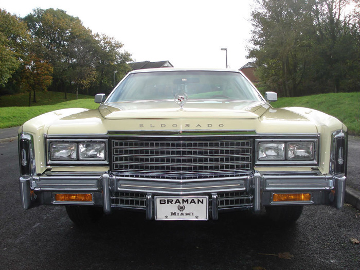 1977 Cadillac Fleetwood Eldorado 7.0 V8 Front