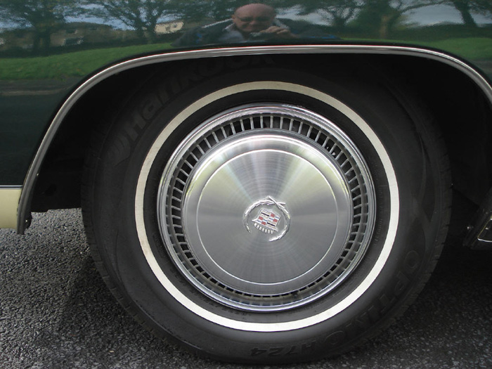 1977 Cadillac Fleetwood Eldorado 7.0 V8 Wheel