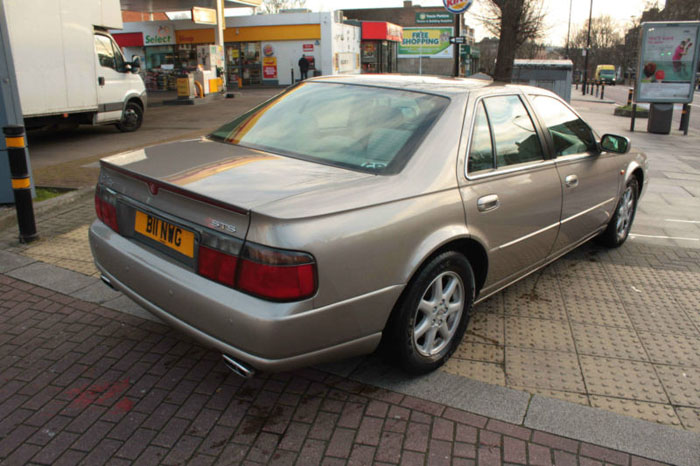 2001 cadillac seville sts v8 auto gold 3