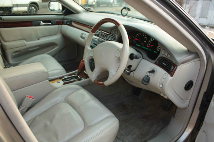 2001 cadillac seville sts v8 auto gold interior 1