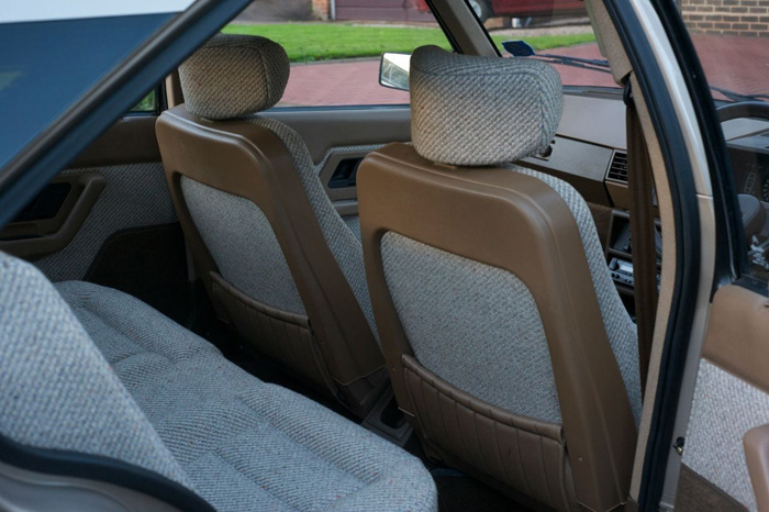 1985 Citroen BX 19 GT Rear Interior