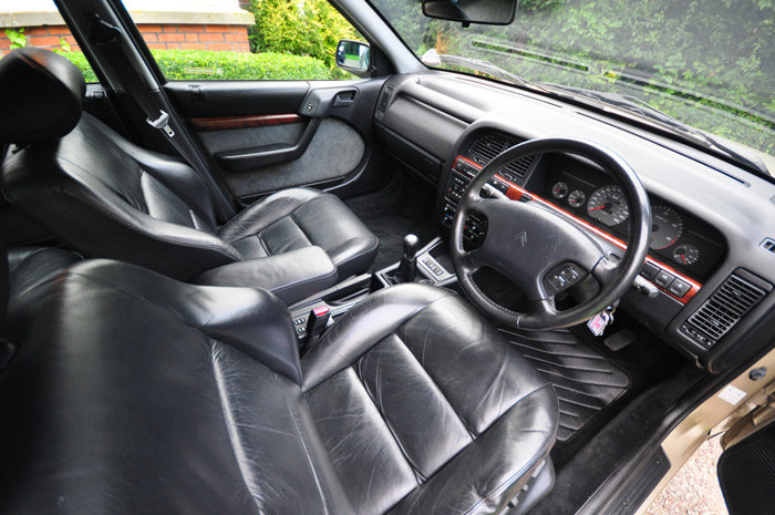 1997 Citroen Xantia 1.9 VSX TD Front Interior 1