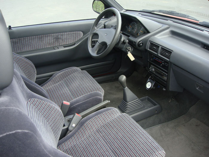 1989 Daihatsu Charade GT ti Interior
