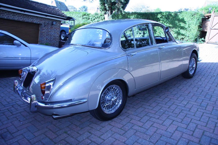 1967 jaguar daimler v250 mkii 5