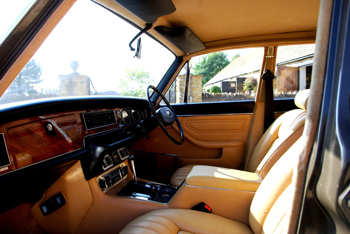 1974 Daimler Double Six Series II 5.3 V12 Interior 1