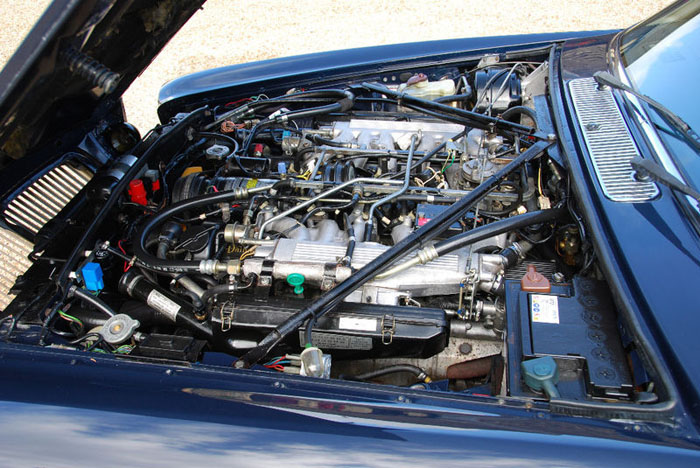 1986 daimler 5.3 v12 double six automatic engine bay