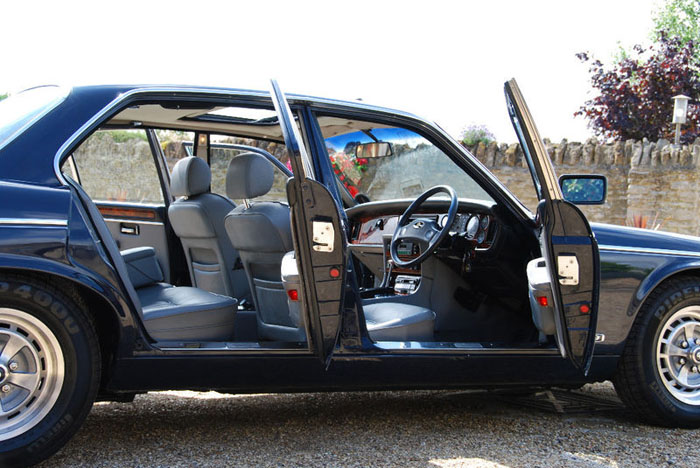 1986 daimler 5.3 v12 double six automatic interior 1