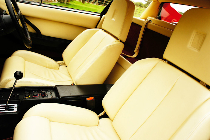 1991 Ferrari Testarossa Interior