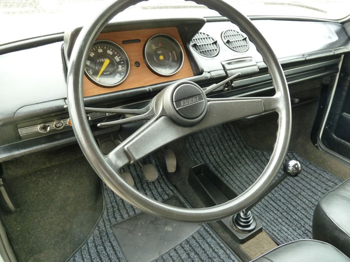 1972 Fiat 127 Interior Dashboard Steering Wheel