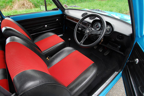 1976 Fiat 128 1.1 Front Interior