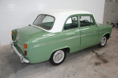 1959 ford anglia 100e 3