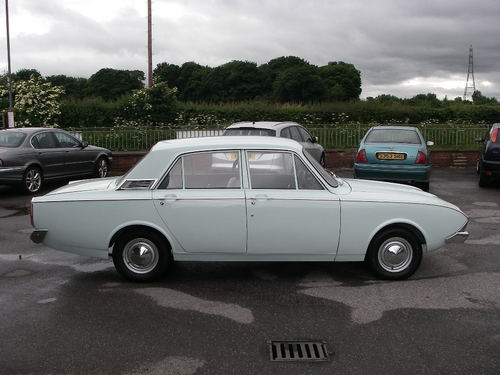 1966 Ford Corsair 1.7 Right Side