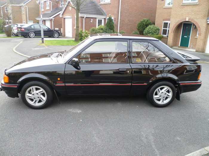 1986 Ford Escort MK4 XR3i Left Side