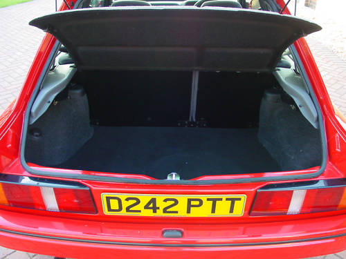 1987 ford escort mk4 xr3i boot