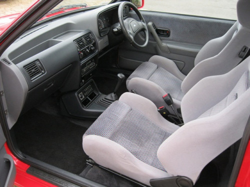 1989 ford escort 1.6 rs turbo series ii standard interior 1