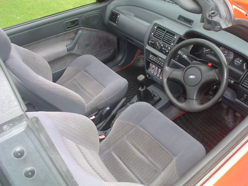 1991 ford escort cabriolet interior