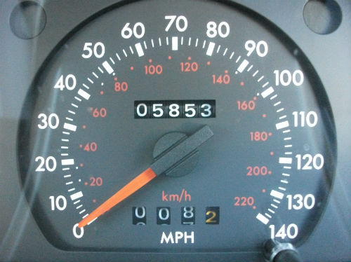1988 e ford escort 1.6 gl 5 door met crystal blue speedometer