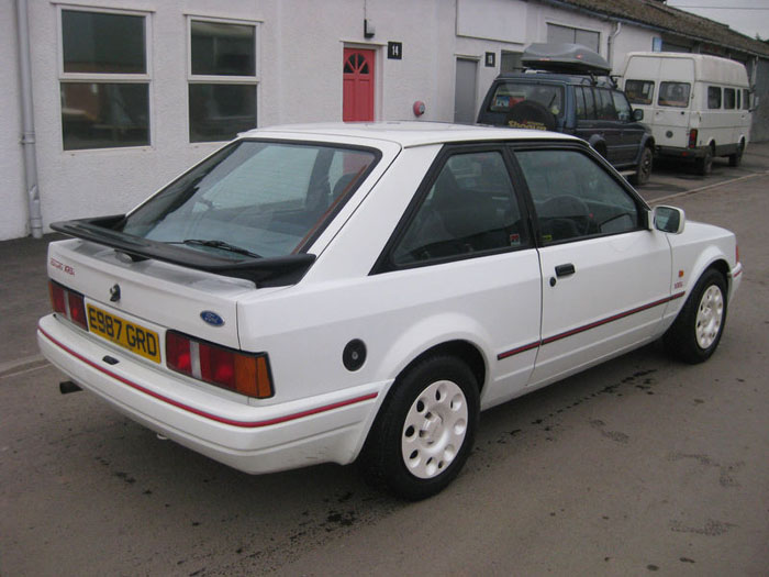 1988 ford escort xr3i 5