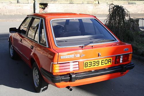 1985 Ford Escort MK3 1.6 Ghia Back