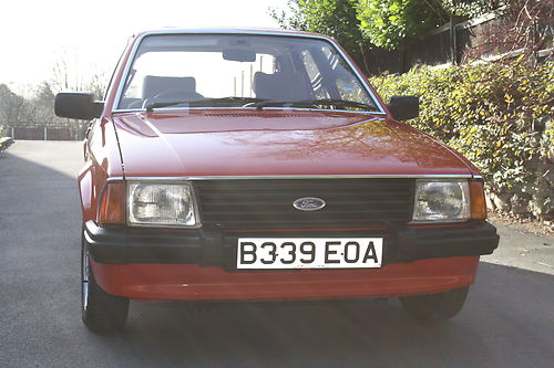 1985 Ford Escort MK3 1.6 Ghia Front