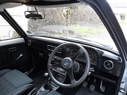 1980 Ford Escort Mk2 1600 Harrier Interior Dashboard