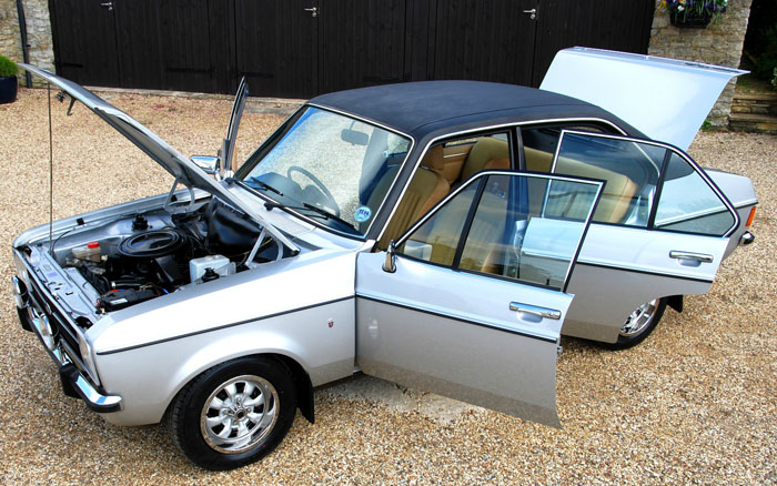 1978 Ford Escort Mk2 1.6 Ghia Auto Doors Open Roof